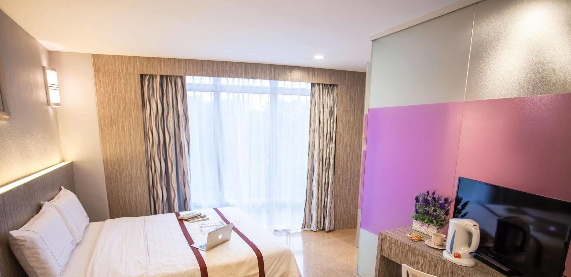 Hotel Zamburger Lavender Nusa Johor Bahru Eksteriør billede